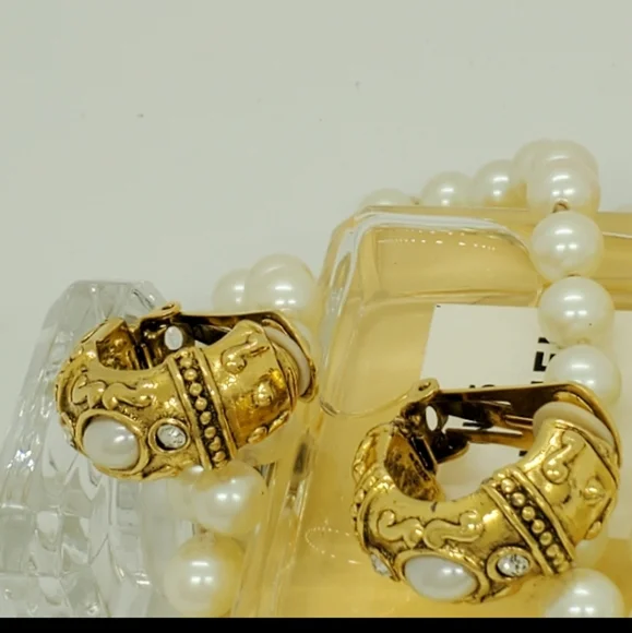 Vintage Luxurious Rare Signed Earrings